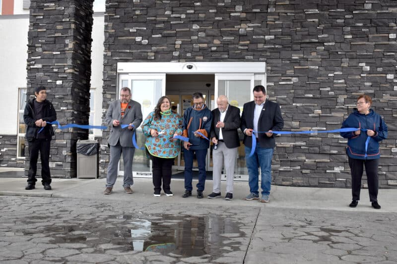 Larga Ribbon Cut